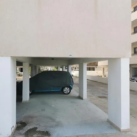 Carisa Downtown With Rooftop Pool